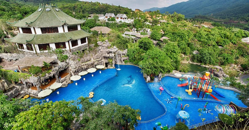 Công viên suối khoáng Núi Thần Tài